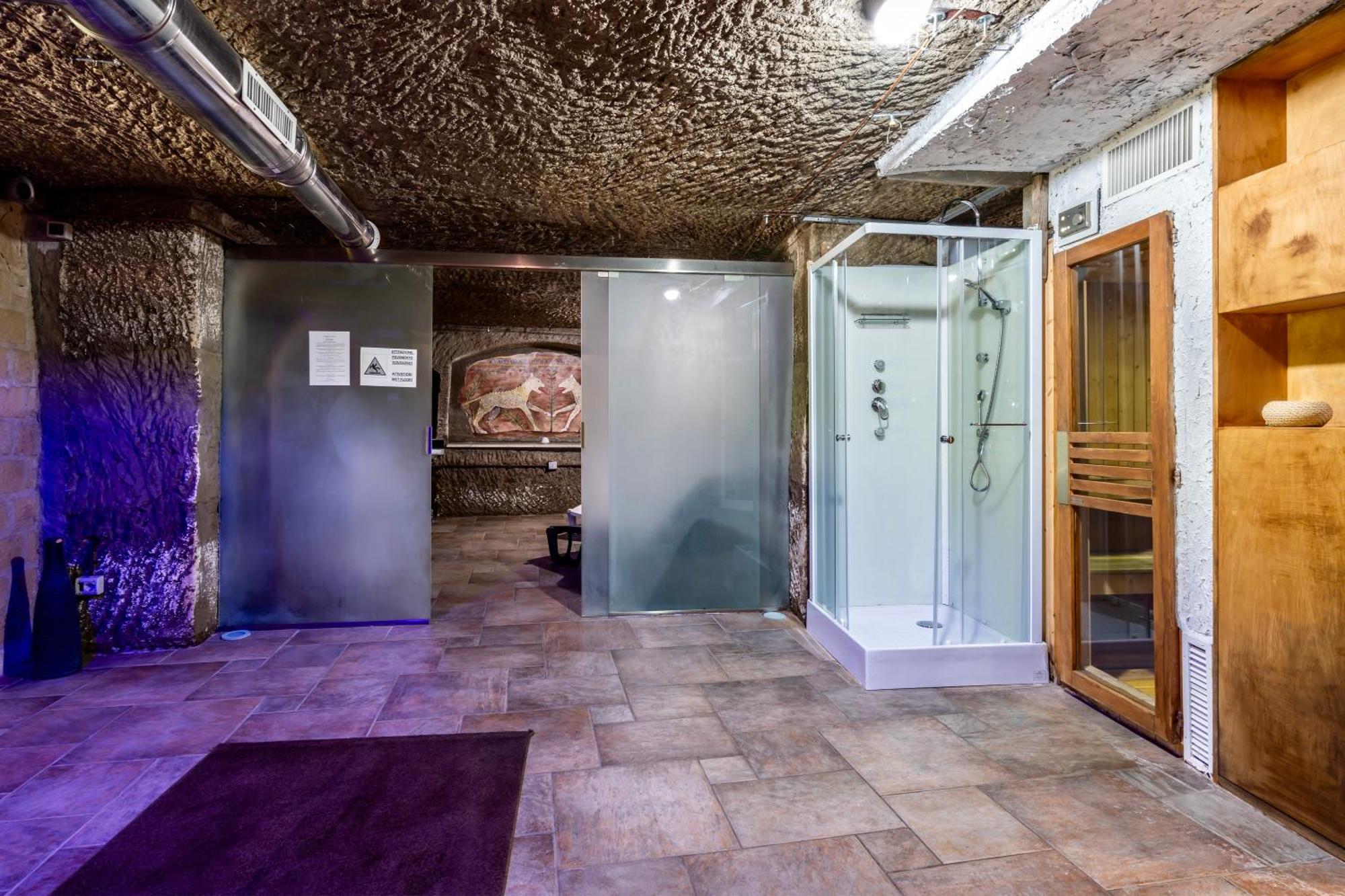 Isa - Residence With Swimming Pool In Sorano, Apartments With Air Conditioning And Private Outdoor Area Bagian luar foto